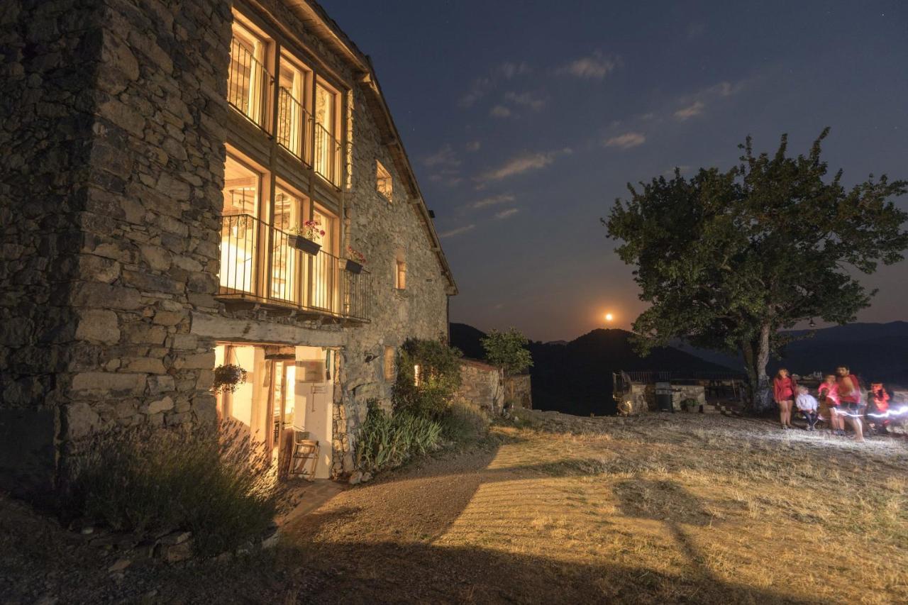 Mas Rural El Negre Hostel Ogassa Bagian luar foto