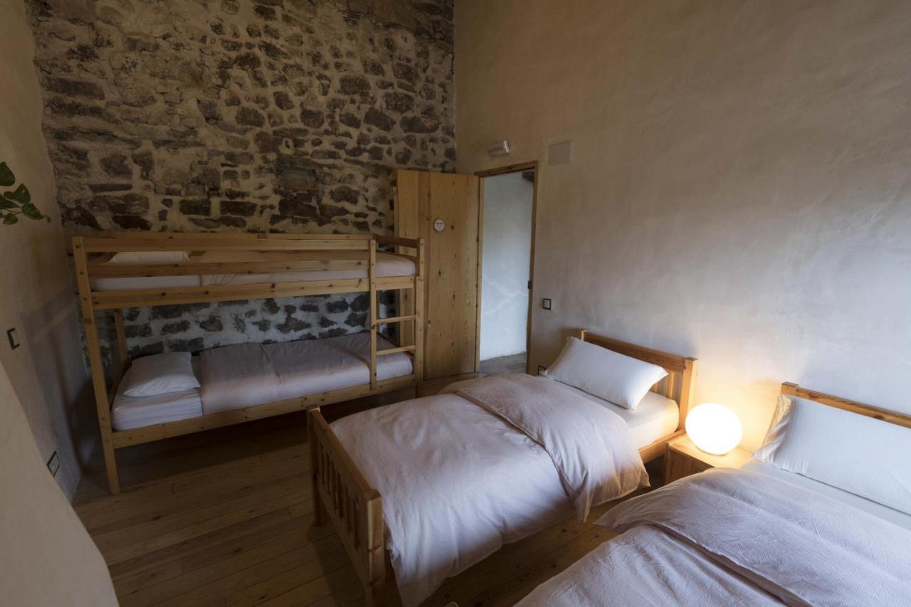 Mas Rural El Negre Hostel Ogassa Bagian luar foto